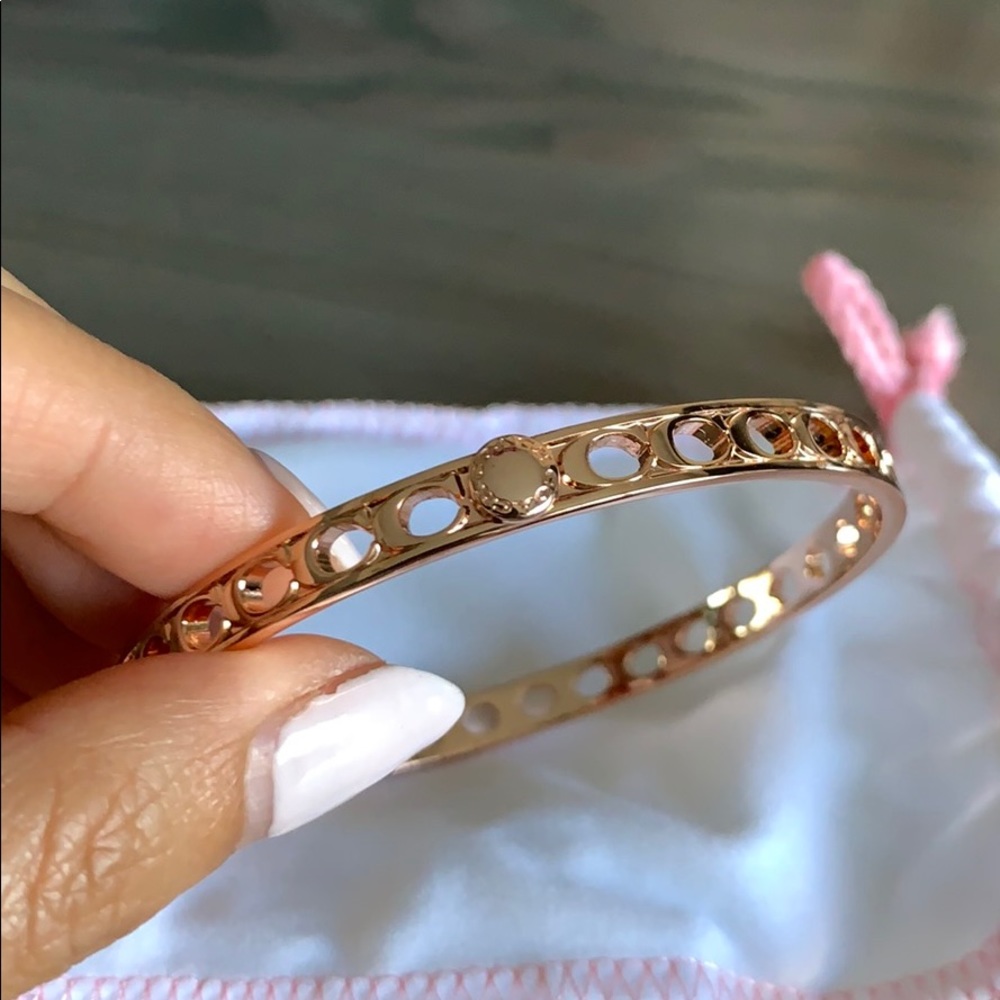 BRAND NEW - Coach Signature C Rose Gold Bangle